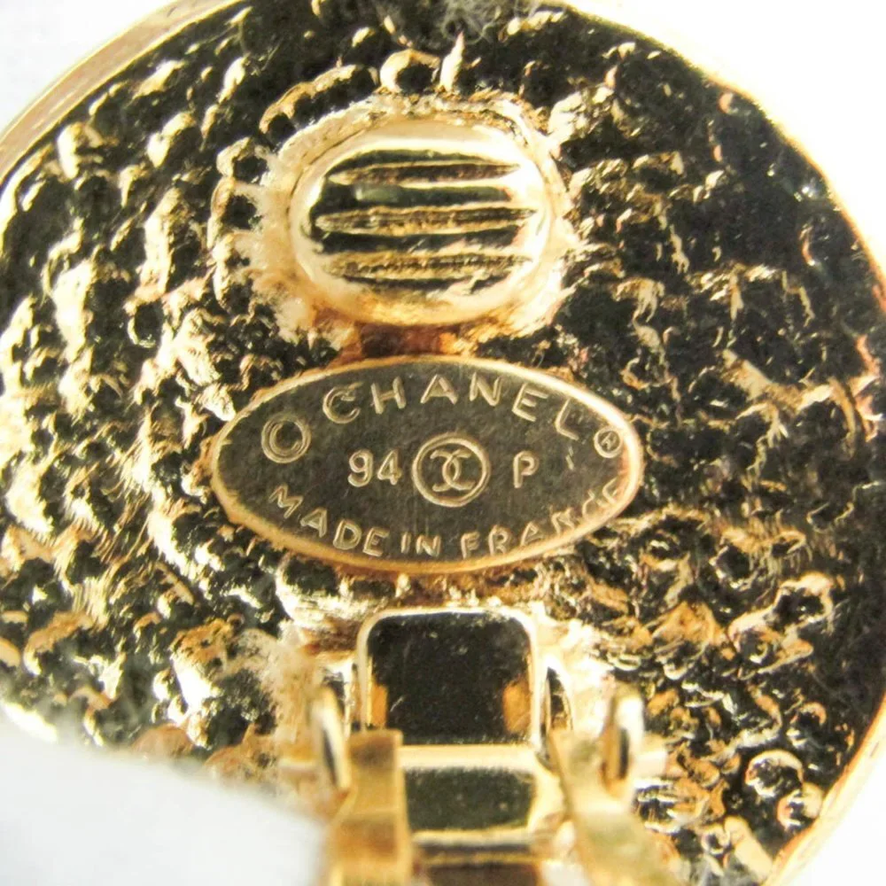 CHANEL vintage gold
